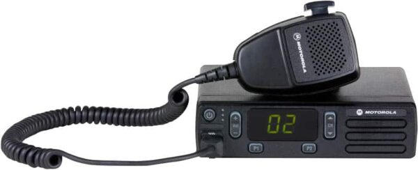 RADIOS MÓVILES MOTOTRBO™ DEM™ 300 Y DEM™ 400